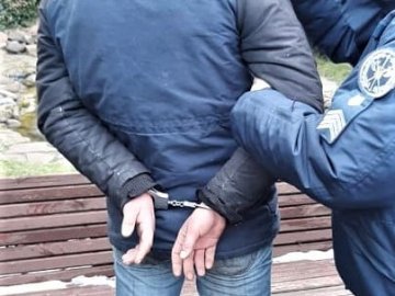 До одного із судів на Волині проривався п’яний агресивний чоловік