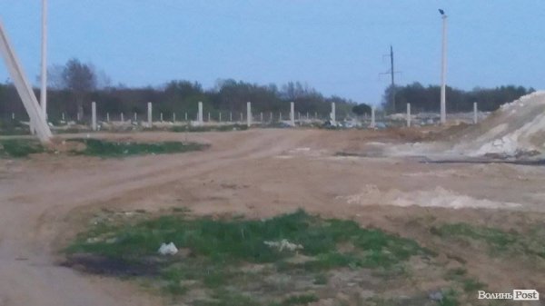 Мешканці Брища проти будівництва «крематорію». ФОТО