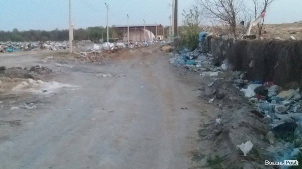 Мешканці Брища проти будівництва «крематорію». ФОТО