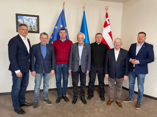 Волинь отримала вантажівку медикаментів із Польщі