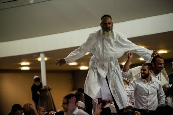 В Умані хасиди святкують Новий рік. ФОТО