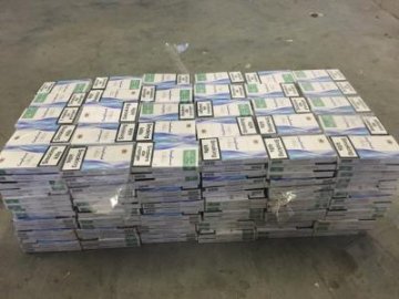 На «Ягодині» у салоні Ford знайшли контрабандне куриво