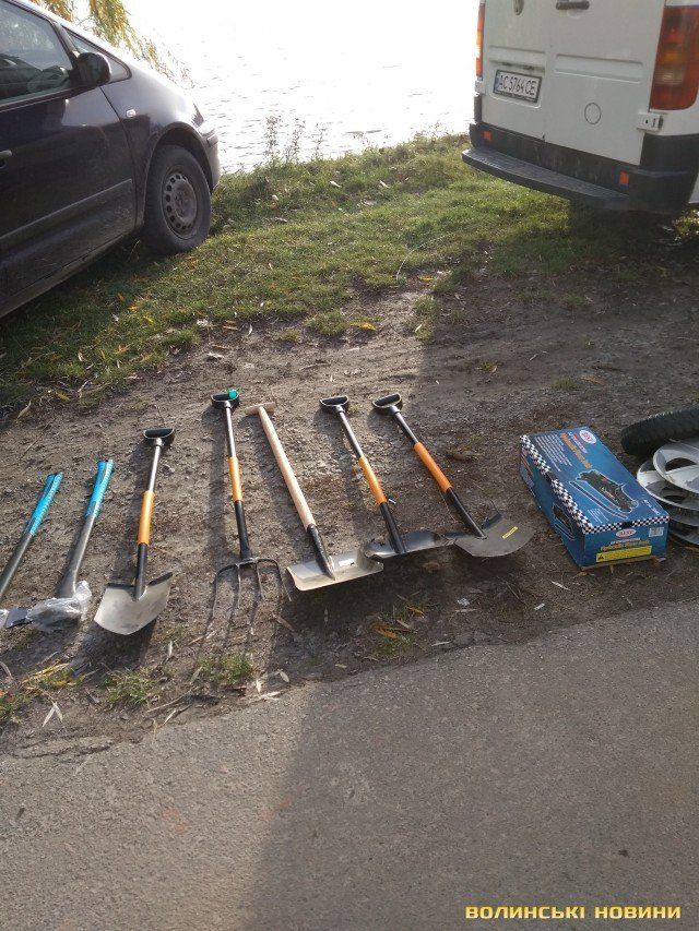 «До пенсії додали аж 5 гривень»: як заробляють на ринку волинські пенсіонери