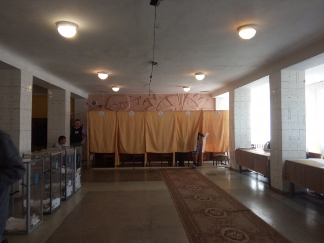 Фотографування бюлетеня та агітація за кандидатів: які порушення фіксують на Волині