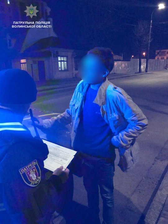 Дві аварії та п'яний за кермом: як розпочалась нічна зміна луцьких патрульних. ФОТО