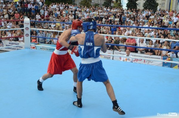 Кров'ю і потом: як у Луцьку билися за перемогу в боксі. ФОТОРЕПОРТАЖ