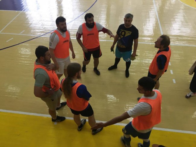 Волинські священники зіграли у футбол з викладачами луцького університету