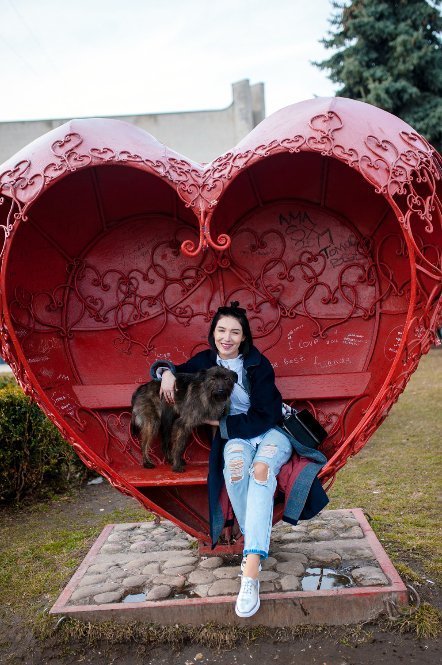 Галина Падалко – телеведуча з собачкою Жустін