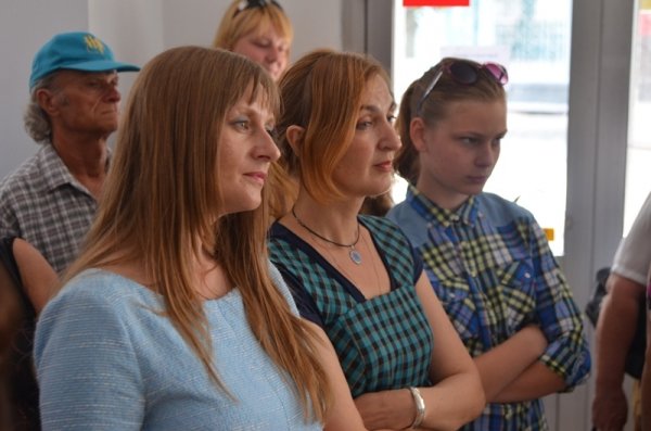 У Луцьку − виставка жовто-блакитних картин. ФОТО