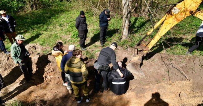 У перший день польсько-українських розкопок на Волині знайшли масове поховання 