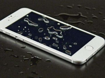 Телефон випав з рук: розповіли подробиці загибелі у ванні 21-річної волинянки. ВІДЕО