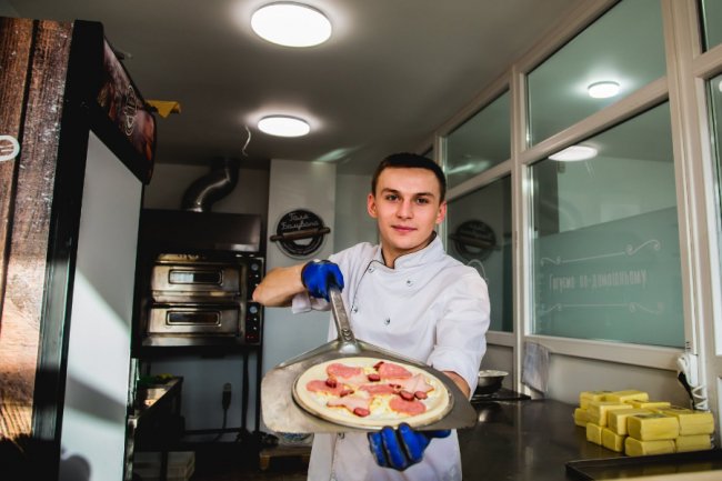 Заморожена піца – це зручно, дешево та смачно*