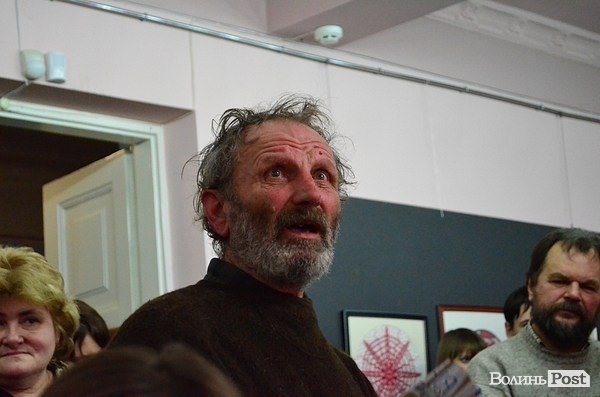 У Луцьку відкрили виставку вишивки Анжеліки Рудницької. ФОТО