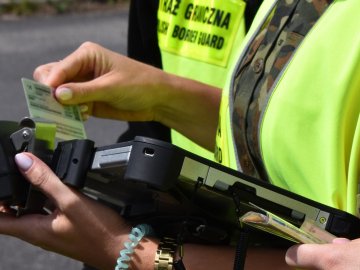 Українцю в Польщі дали 5-річну депортацію за порушення умов карантину