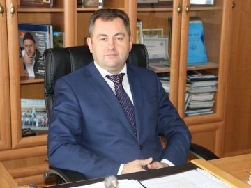 Гучне звільнення: ексректор луцького вишу через недовіру колективу втратив роботу