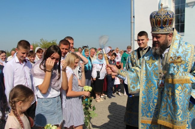 У волинській громаді, яка нещодавно перейшла до ПЦУ, вперше відбулося богослужіння. ФОТО