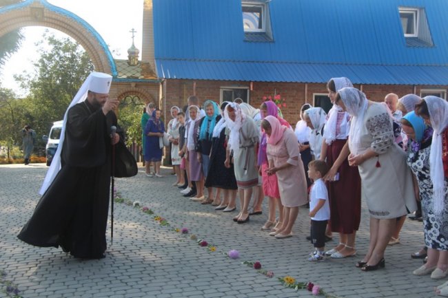 У волинській громаді, яка нещодавно перейшла до ПЦУ, вперше відбулося богослужіння. ФОТО