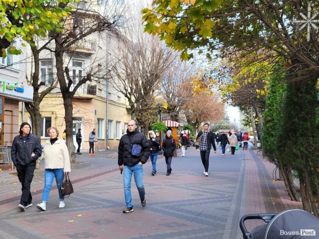 Чи треба у Луцьку головна різдвяна ялинка: думки лучан
