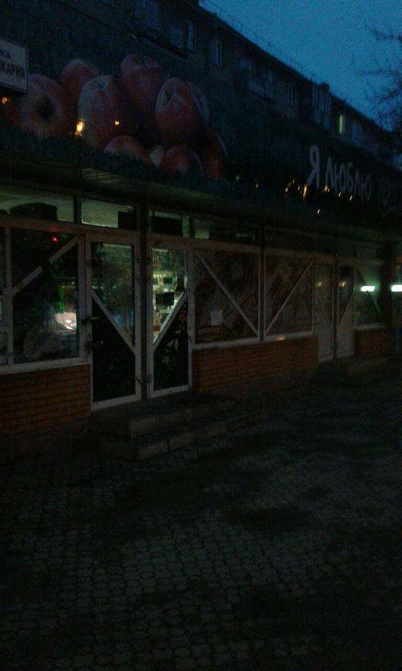 У Луцьку три магазини попалися на продажі «нічного» алкоголю. ФОТО