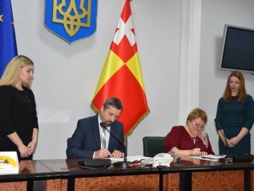 Школи з Луцька і Волновахи домовилися дружити