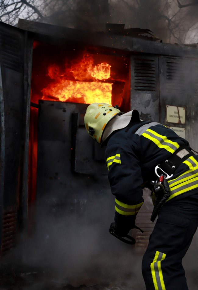 У Луцьку горів трансформатор. ФОТО