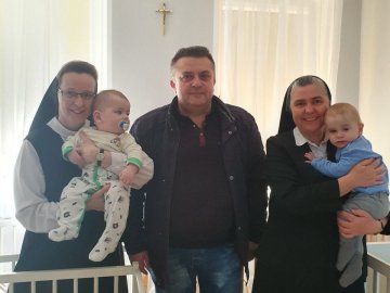 Малята з Волинського обласного будинку дитини переїхали за кордон