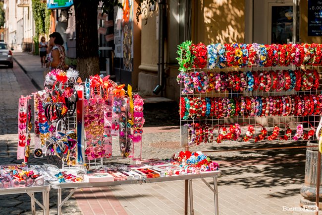 Синьо-жовтий Луцьк: як місто чепуриться до святкувань. ФОТО