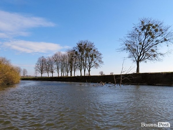 Водна експедиція: як виглядає Луцьк зі Стиру. ФОТО