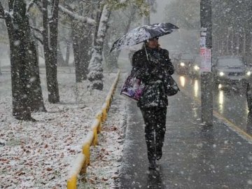 На Волині у понеділок, 28 грудня, прогнозують дощ і  мокрий сніг