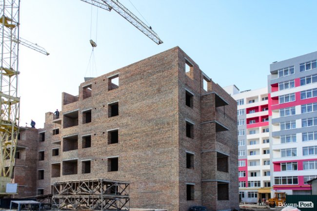 Яскравий простір посеред сірого міста: як у Луцьку будують ЖК «Caramel Residence». ФОТО*