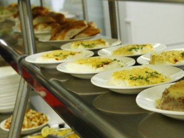 З вересня в українських школах почнуть діяти нові норми харчування