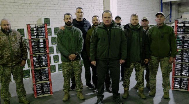 5 батальйон 117 бригади ТрО отримав від Володимира Кличка та «Української команди» велику партію дронів, - Палатний