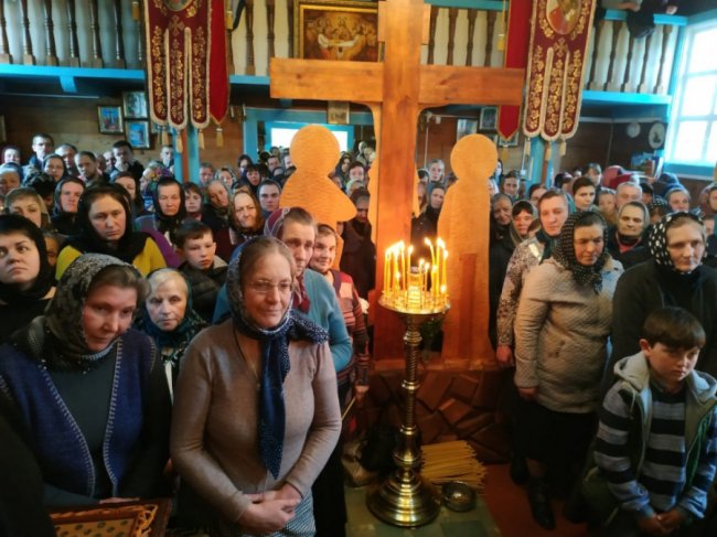 У рідному селі митрополита Ніфонта помолилися за його упокій. ФОТО