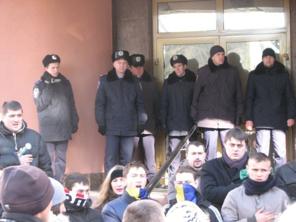 У Луцьку - пікет міліції. ФОТО. ВІДЕО