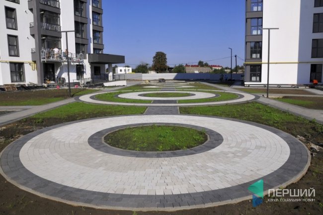 «Інвестор» зводить 4-й та 5-й будинки ЖК «Супернова». ФОТОЗВІТ*