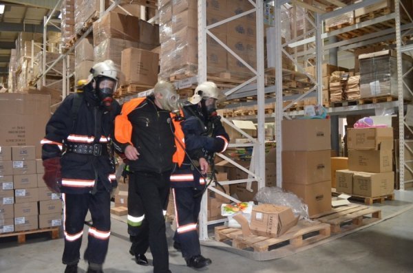 Під Луцьком - «пожежа» на фабриці. ФОТО. ВІДЕО