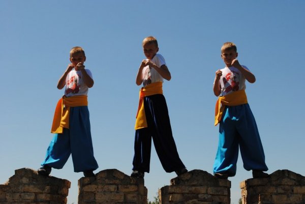 Спортивний Луцьк: бойовий гопак