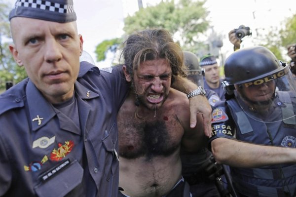 Масові безлади в Бразилії напередодні старту Чемпіонату світу. ФОТО