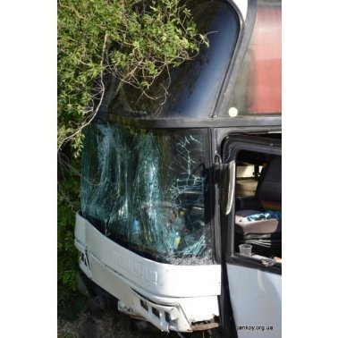 У Криму в аварію потрапив автобус із російськими туристами. ФОТО. ВІДЕО