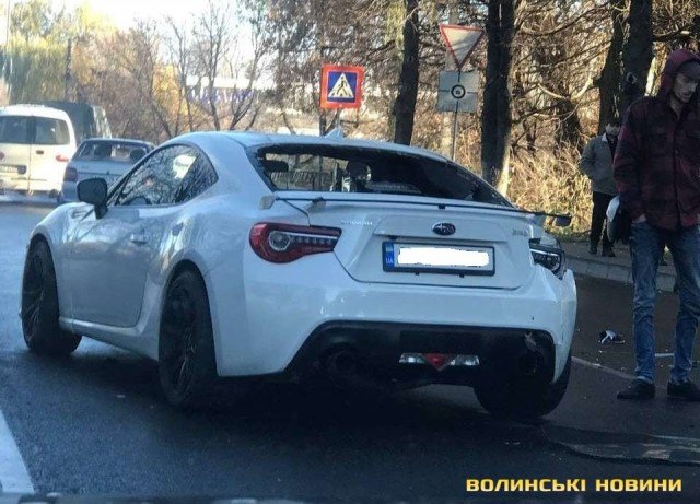 У Луцьку на Набережній – затор через аварію. ФОТО