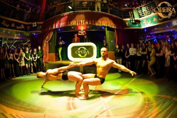 Як у луцьких клубах відгуляли 8 Березня. ФОТО