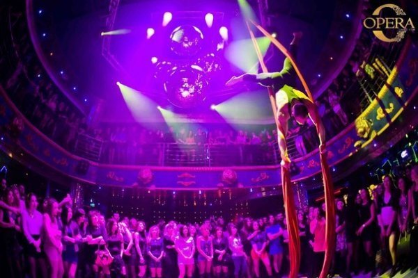 Як у луцьких клубах відгуляли 8 Березня. ФОТО