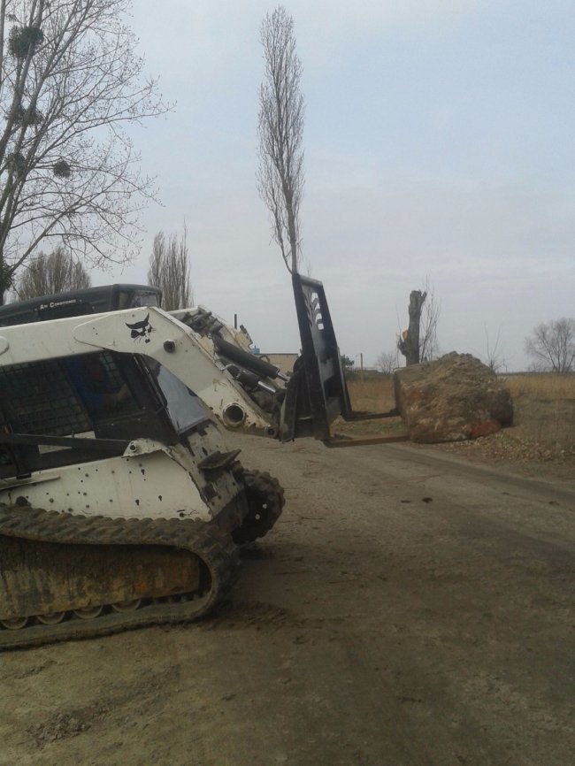 У Ковелі біля ветсанзаводу поставили блокпост