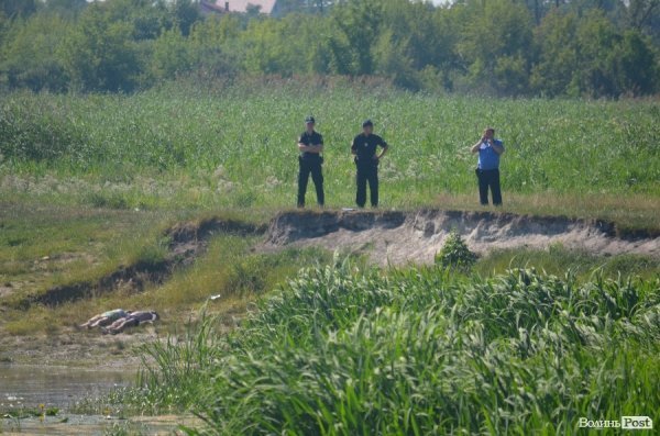 В Луцьку в річці Стир виловили два трупи. ФОТО 18+