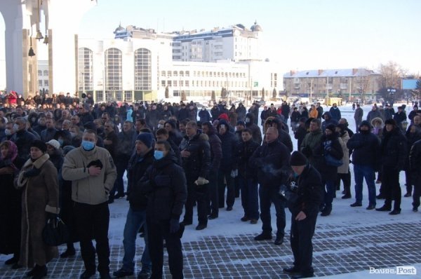 Волинська ОДА: штурм, який не відбувся. ФОТОРЕПОРТАЖ
