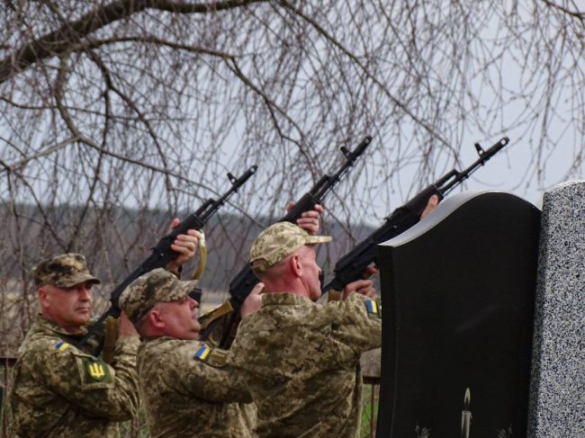 Волиняни віддали останню шану Герою Андрію Новосаду