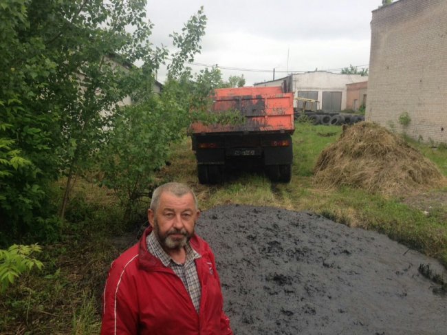 У Луцьку зливали нечистоти просто на землю. ФОТО