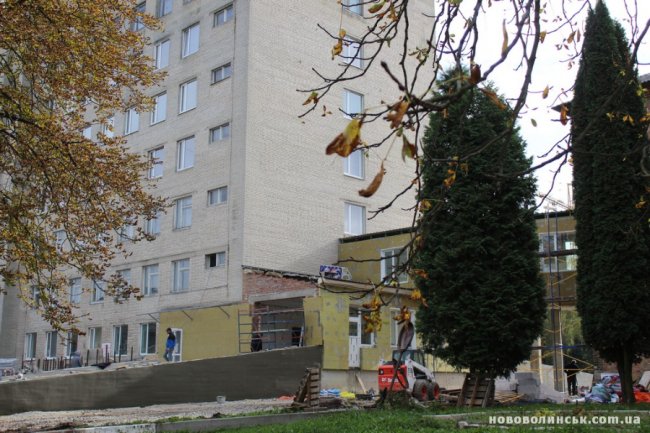 У Нововолинську завершують будівництво приймального відділення. ФОТО