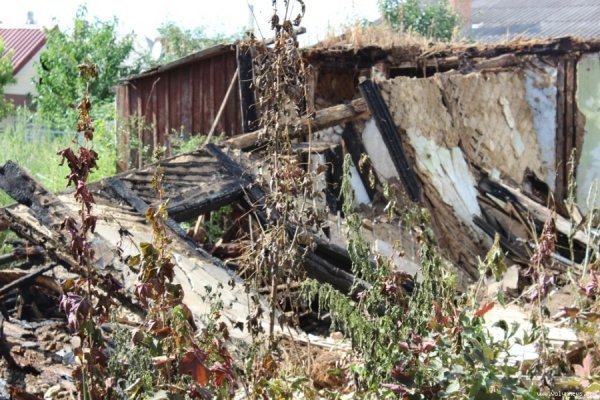 У Луцьку згорів будинок, де жили цигани. ФОТО