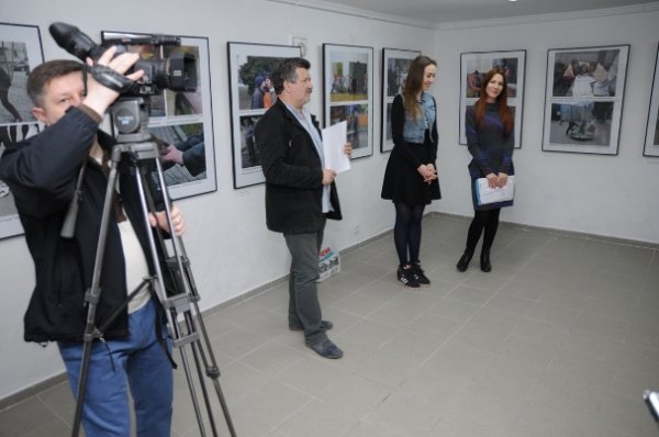 Волинські підлітки показали у фото, як бачать проблему насильства. ФОТО